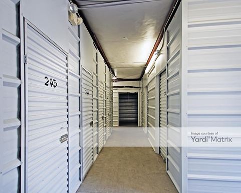 Source URL: https://cdnsc.rentcafe.com/dmslivecafe/3/1065705/1065705-1-5.jpg?width=-1&height=385&quality=80