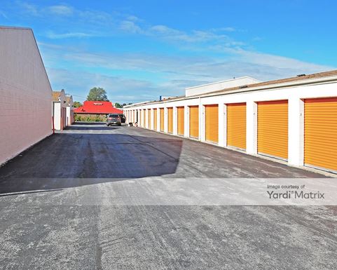 Source URL: https://cdnsc.rentcafe.com/dmslivecafe/3/1065729/1065729-1-4.jpg?width=-1&height=385&quality=80