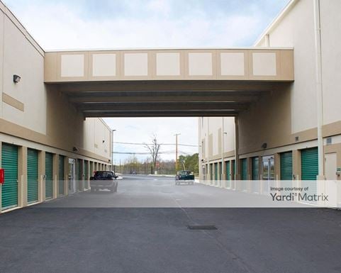 Source URL: https://cdnsc.rentcafe.com/dmslivecafe/3/1065733/1065733-1-3.jpg?width=-1&height=385&quality=80