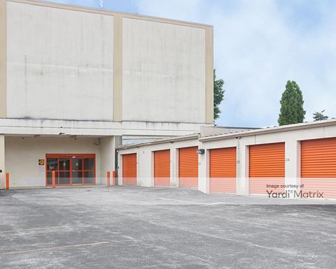 Source URL: https://cdnsc.rentcafe.com/dmslivecafe/3/1065736/1065736-1-1.jpg?width=-1&height=385&quality=80