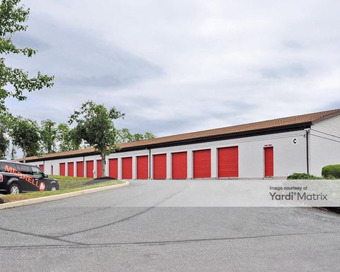 Source URL: https://cdnsc.rentcafe.com/dmslivecafe/3/1065750/1065750-1-4.jpg?width=-1&height=385&quality=80