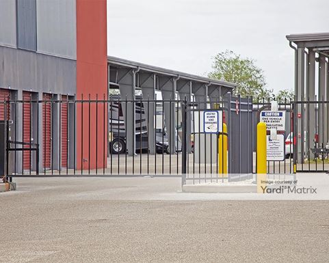 Source URL: https://cdnsc.rentcafe.com/dmslivecafe/3/1065767/1065767-1-5.jpg?width=-1&height=385&quality=80