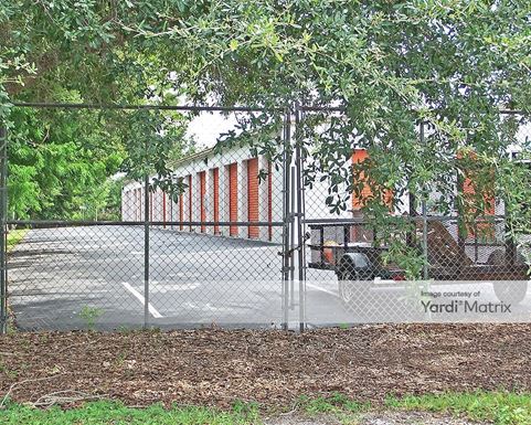 Source URL: https://cdnsc.rentcafe.com/dmslivecafe/3/1065778/1065778-1-5.jpg?width=-1&height=385&quality=80