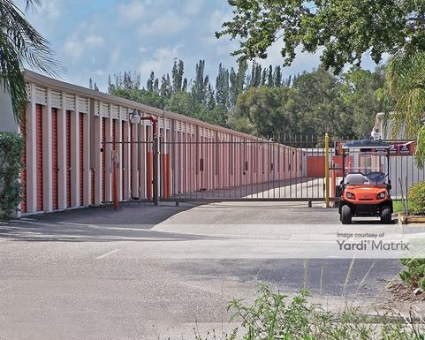 Source URL: https://cdnsc.rentcafe.com/dmslivecafe/3/1065805/1065805-1-4.jpg?width=-1&height=385&quality=80