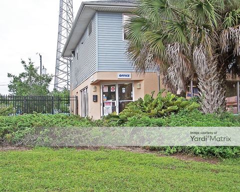 Source URL: https://cdnsc.rentcafe.com/dmslivecafe/3/1065806/1065806-1-5.jpg?width=-1&height=385&quality=80