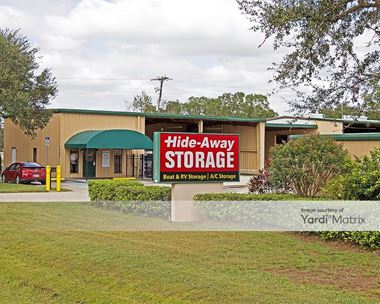 Storage Units for Rent available at 14710 FL 64, Bradenton, FL 34212