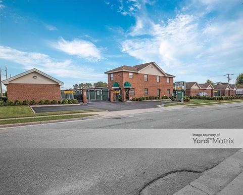 Source URL: https://cdnsc.rentcafe.com/dmslivecafe/3/1065830/1065830-1-3.jpg?width=-1&height=385&quality=80