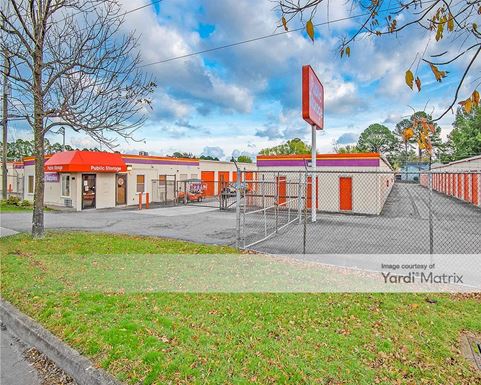 Source URL: https://cdnsc.rentcafe.com/dmslivecafe/3/1065855/1065855-1-2.jpg?width=-1&height=385&quality=80