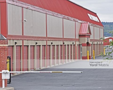 Source URL: https://cdnsc.rentcafe.com/dmslivecafe/3/1065903/1065903-1-2.jpg?width=-1&height=385&quality=80