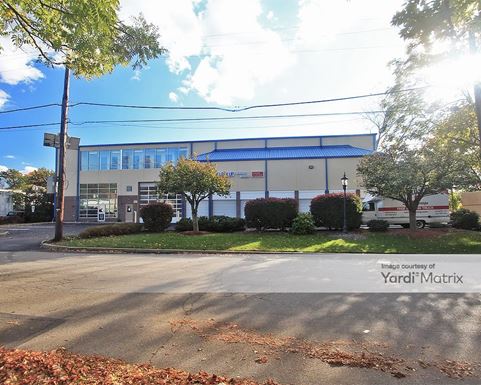 Source URL: https://cdnsc.rentcafe.com/dmslivecafe/3/1065932/1065932-1-5.jpg?width=-1&height=385&quality=80