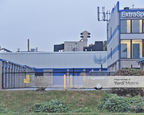 Source URL: https://cdnsc.rentcafe.com/dmslivecafe/3/1065933/1065933-1-4.jpg?width=-1&height=385&quality=80