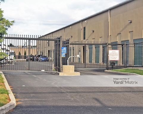 Source URL: https://cdnsc.rentcafe.com/dmslivecafe/3/1065934/1065934-1-5.jpg?width=-1&height=385&quality=80