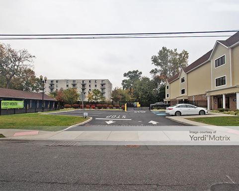 Source URL: https://cdnsc.rentcafe.com/dmslivecafe/3/1065943/1065943-1-2.jpg?width=-1&height=385&quality=80