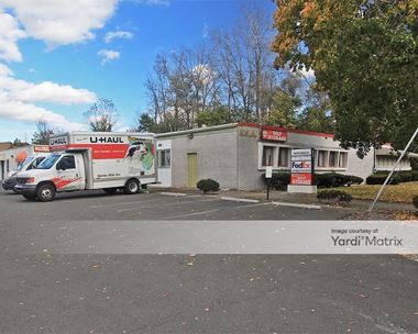 Storage Units for Rent available at 83 North Summit Street, Tenafly, NJ 07670