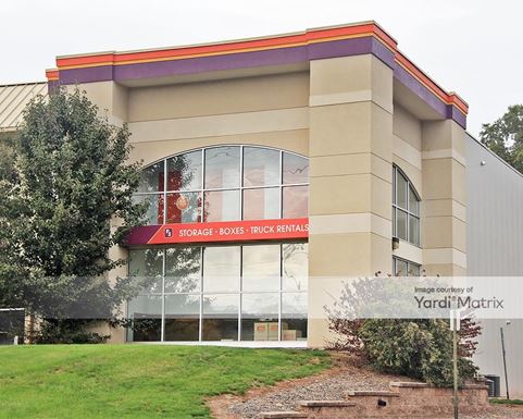 Source URL: https://cdnsc.rentcafe.com/dmslivecafe/3/1065951/1065951-1-5.jpg?width=-1&height=385&quality=80