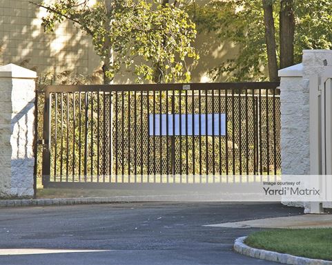 Source URL: https://cdnsc.rentcafe.com/dmslivecafe/3/1065953/1065953-1-3.jpg?width=-1&height=385&quality=80