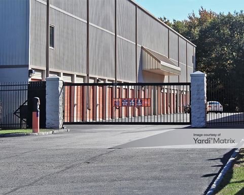 Source URL: https://cdnsc.rentcafe.com/dmslivecafe/3/1065953/1065953-1-5.jpg?width=-1&height=385&quality=80