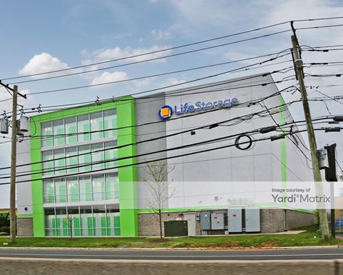 Source URL: https://cdnsc.rentcafe.com/dmslivecafe/3/1065962/1065962-1-5.jpg?width=-1&height=385&quality=80