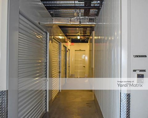 Source URL: https://cdnsc.rentcafe.com/dmslivecafe/3/1065984/1065984-1-5.jpg?width=-1&height=385&quality=80