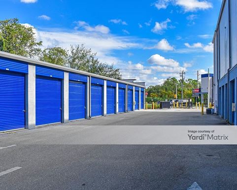 Source URL: https://cdnsc.rentcafe.com/dmslivecafe/3/1065984/1065984-1-6.jpg?width=-1&height=385&quality=80