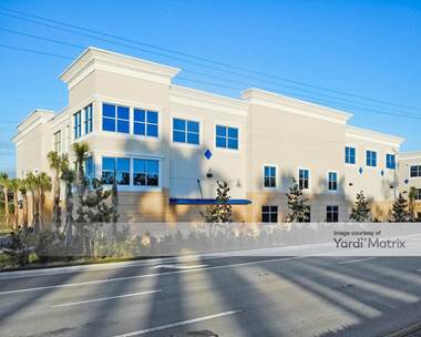 Storage Units for Rent available at 13015 Livingston Road, Naples, FL 34105