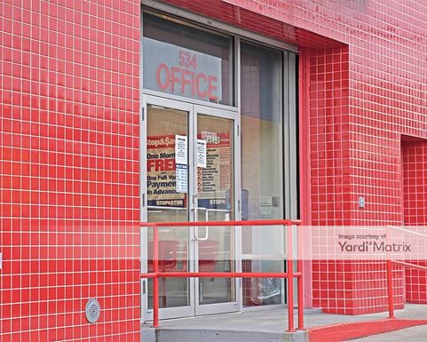 Source URL: https://cdnsc.rentcafe.com/dmslivecafe/3/1066014/1066014-1-5.jpg?width=-1&height=385&quality=80