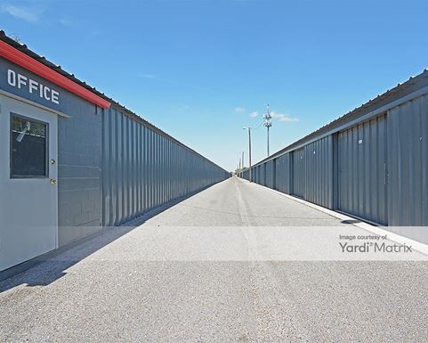 Source URL: https://cdnsc.rentcafe.com/dmslivecafe/3/1066043/1066043-1-5.jpg?width=-1&height=385&quality=80