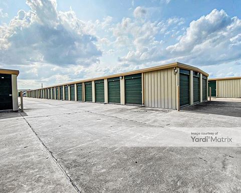 Source URL: https://cdnsc.rentcafe.com/dmslivecafe/3/1066045/1066045-1-3.jpg?width=-1&height=385&quality=80