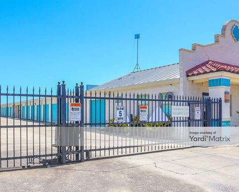 Source URL: https://cdnsc.rentcafe.com/dmslivecafe/3/1066058/1066058-1-2.jpg?width=-1&height=385&quality=80