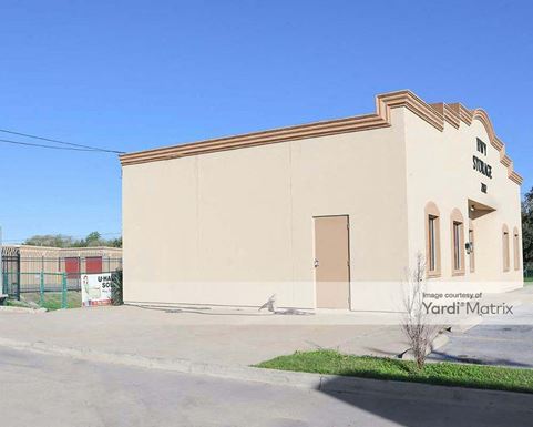 Source URL: https://cdnsc.rentcafe.com/dmslivecafe/3/1066059/1066059-1-3.jpg?width=-1&height=385&quality=80