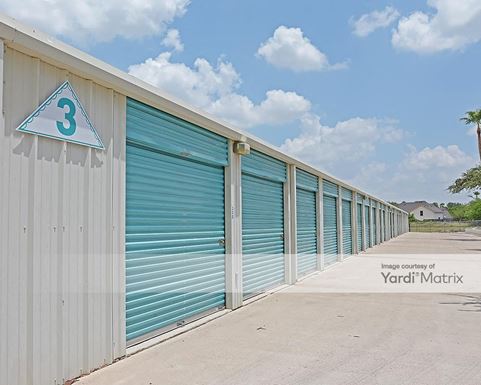 Source URL: https://cdnsc.rentcafe.com/dmslivecafe/3/1066063/1066063-1-4.jpg?width=-1&height=385&quality=80