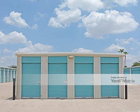 Source URL: https://cdnsc.rentcafe.com/dmslivecafe/3/1066063/1066063-1-5.jpg?width=-1&height=385&quality=80