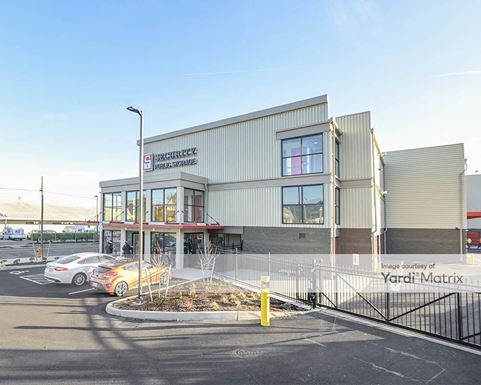 Source URL: https://cdnsc.rentcafe.com/dmslivecafe/3/1066102/1066102-1-3.jpg?width=-1&height=385&quality=80