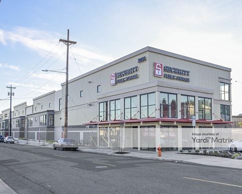 Source URL: https://cdnsc.rentcafe.com/dmslivecafe/3/1066102/1066102-1-4.jpg?width=-1&height=385&quality=80