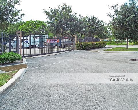 Source URL: https://cdnsc.rentcafe.com/dmslivecafe/3/1066153/1066153-1-4.jpg?width=-1&height=385&quality=80