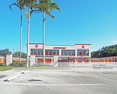Storage Units for Rent available at 6664 Hypoluxo Road, Lake Worth, FL 33467