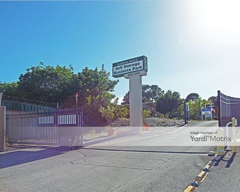 Source URL: https://cdnsc.rentcafe.com/dmslivecafe/3/1066158/1066158-1-4.jpg?width=-1&height=385&quality=80