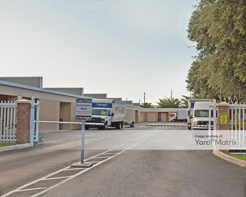 Source URL: https://cdnsc.rentcafe.com/dmslivecafe/3/1066159/1066159-1-4.jpg?width=-1&height=385&quality=80