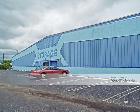 Source URL: https://cdnsc.rentcafe.com/dmslivecafe/3/1066166/1066166-1-3.jpg?width=-1&height=385&quality=80