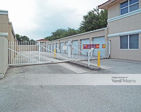 Source URL: https://cdnsc.rentcafe.com/dmslivecafe/3/1066172/1066172-1-3.jpg?width=-1&height=385&quality=80