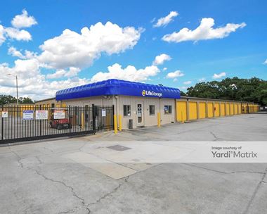 Storage Units for Rent available at 5120 State Road 674, Wimauma, FL 33598