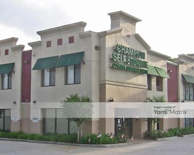 Storage Units for Rent available at 2809 East College Avenue, Ruskin, FL 33570