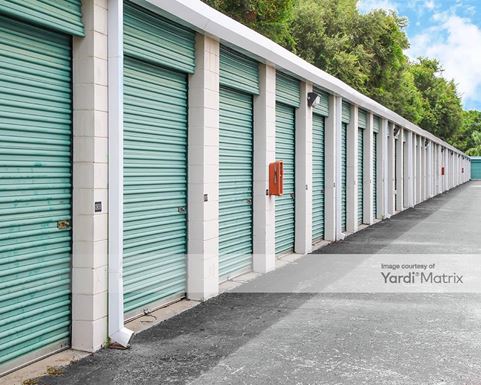 Source URL: https://cdnsc.rentcafe.com/dmslivecafe/3/1066289/1066289-1-4.jpg?width=-1&height=385&quality=80