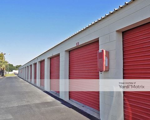 Source URL: https://cdnsc.rentcafe.com/dmslivecafe/3/1066300/1066300-1-4.jpg?width=-1&height=385&quality=80