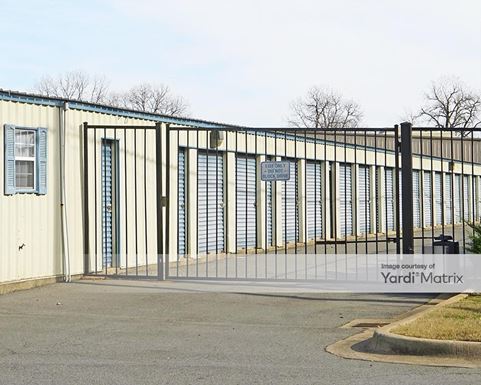 Source URL: https://cdnsc.rentcafe.com/dmslivecafe/3/1066324/1066324-1-4.jpg?width=-1&height=385&quality=80