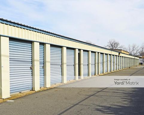 Source URL: https://cdnsc.rentcafe.com/dmslivecafe/3/1066324/1066324-1-5.jpg?width=-1&height=385&quality=80