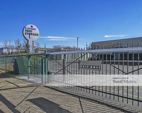 Source URL: https://cdnsc.rentcafe.com/dmslivecafe/3/1066333/1066333-1-2.jpg?width=-1&height=385&quality=80