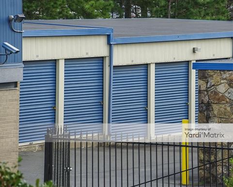 Source URL: https://cdnsc.rentcafe.com/dmslivecafe/3/1066335/1066335-1-3.jpg?width=-1&height=385&quality=80