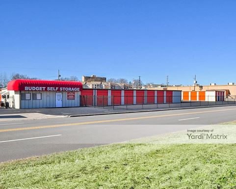 Source URL: https://cdnsc.rentcafe.com/dmslivecafe/3/1066337/1066337-1-4.jpg?width=-1&height=385&quality=80