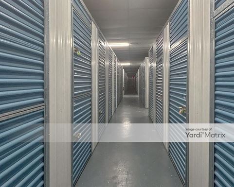 Source URL: https://cdnsc.rentcafe.com/dmslivecafe/3/1066348/1066348-1-4.jpg?width=-1&height=385&quality=80